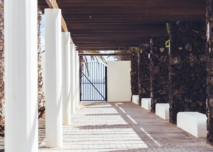 Marias - Playa Roca * Costa Teguise